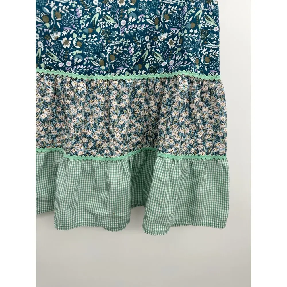 American Eagle Ruffle Skirt Women Sz‎ 4 Quilted Patchwork Cabbage Patch Feminine